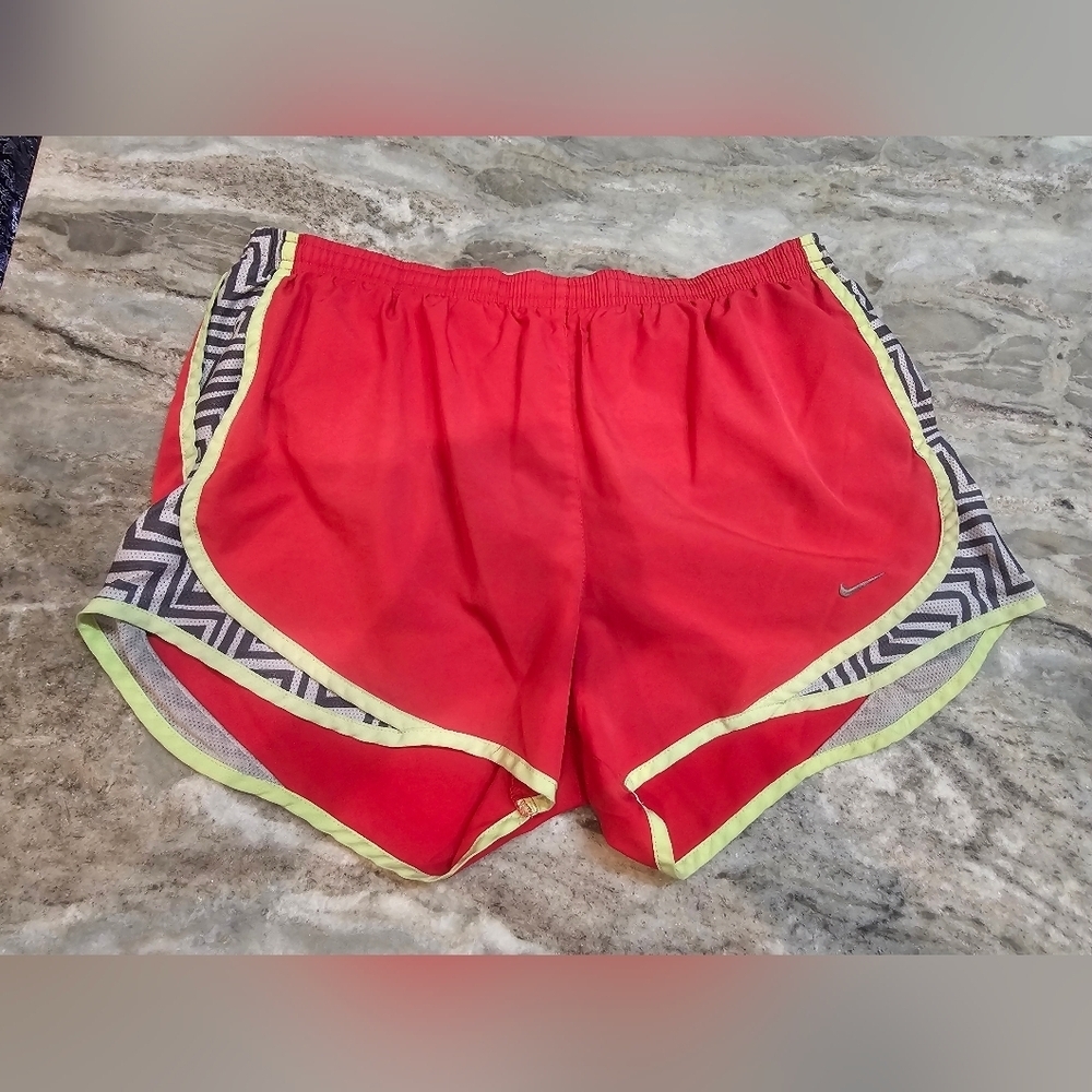 Nike Dri-FIT Running Shorts Women’s Medium Red Neon Chevron Print Trim